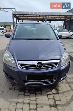 Мінівен Opel Zafira 2010 в 