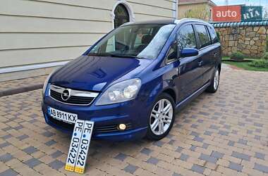 Минивэн Opel Zafira 2007 в 