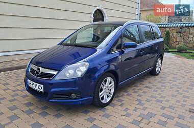 Минивэн Opel Zafira 2007 в 