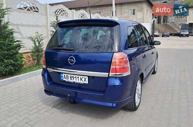 Минивэн Opel Zafira 2007 в 