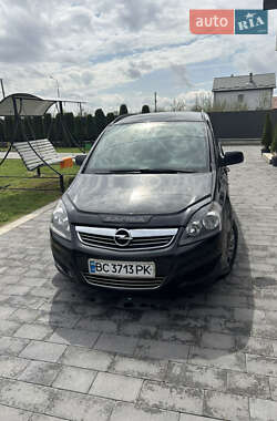 Минивэн Opel Zafira 2011 в 