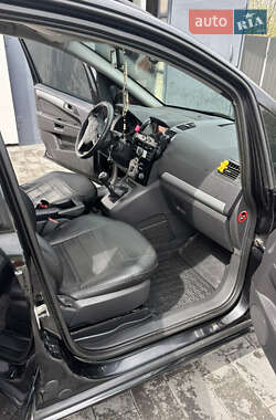 Минивэн Opel Zafira 2011 в 