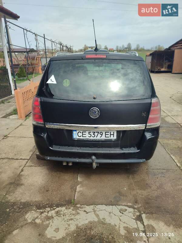 Минивэн Opel Zafira 2005 в Глыбокой