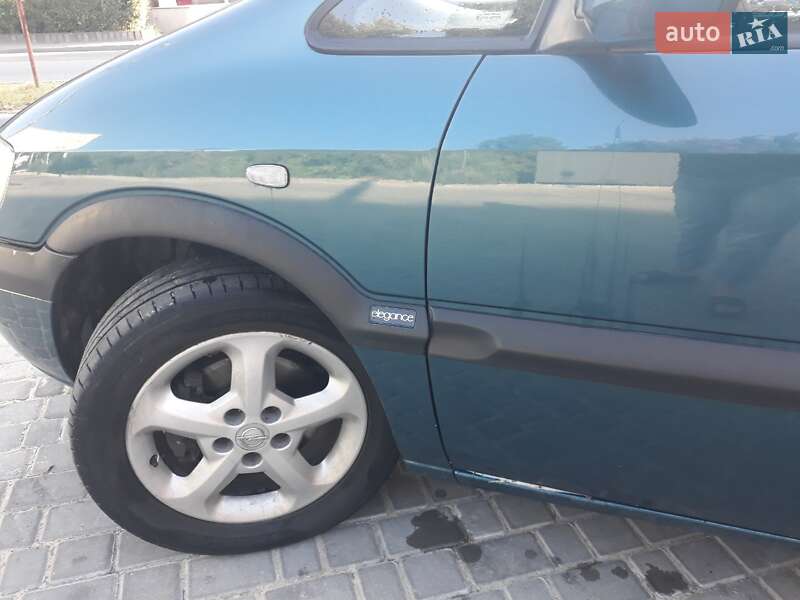 Минивэн Opel Zafira 2001 в Краматорске