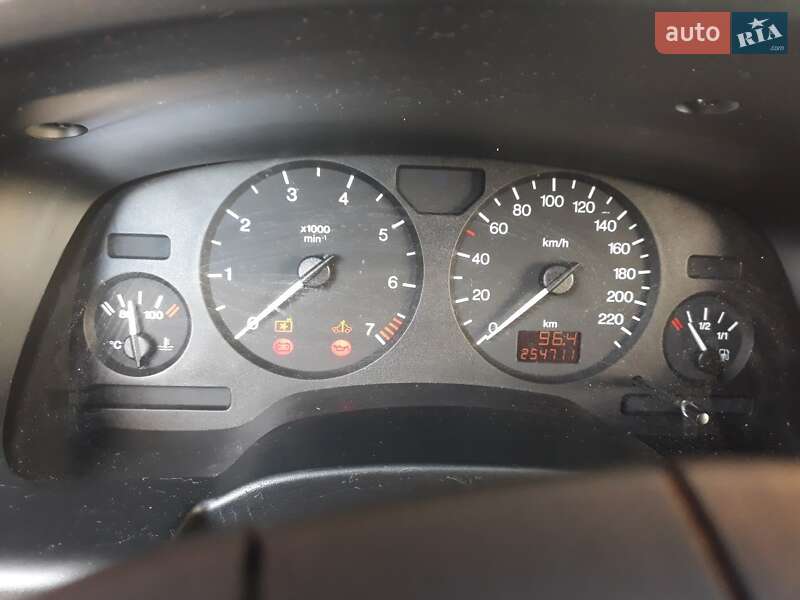 Минивэн Opel Zafira 2001 в Краматорске