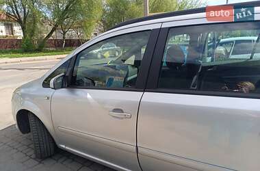 Минивэн Opel Zafira 2006 в 