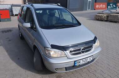 Минивэн Opel Zafira 2004 в 
