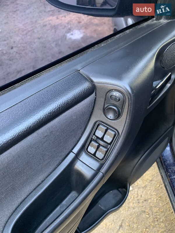 Мінівен Opel Zafira 2001 в Золочеві