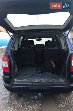 Минивэн Opel Zafira 2003 в 