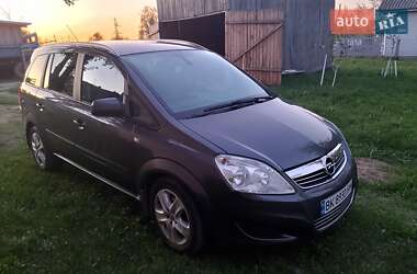 Минивэн Opel Zafira 2010 в 