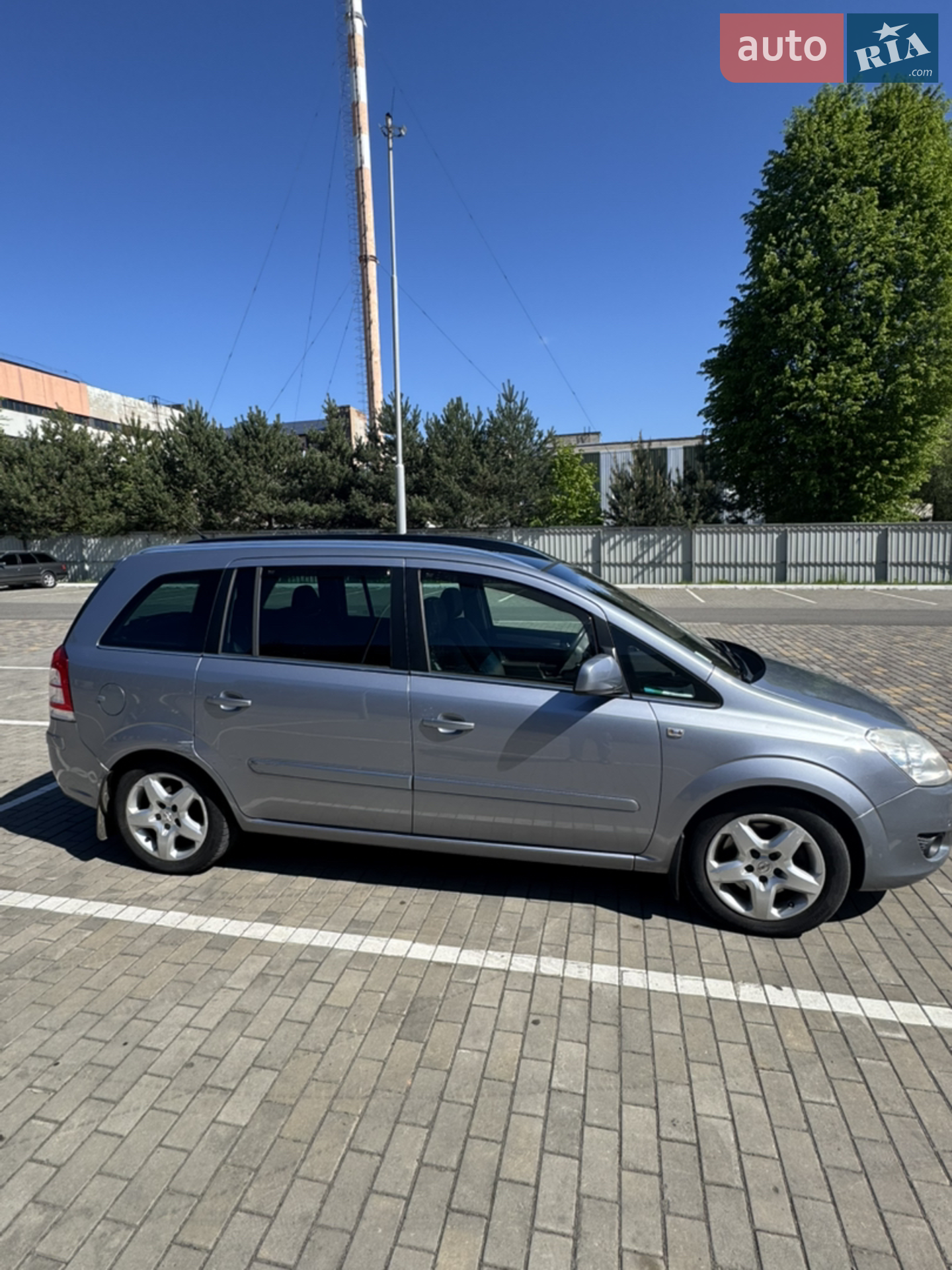 2010 Opel Zafira - мініатюра 2
