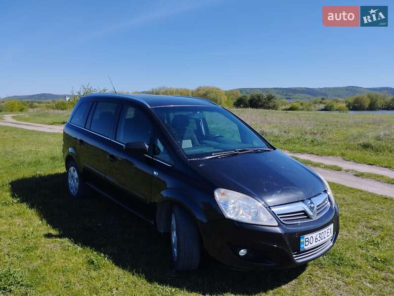 Минивэн Opel Zafira 2012 в Кременце фото 10 Минивэн Opel Zafira 2012 в Кременце