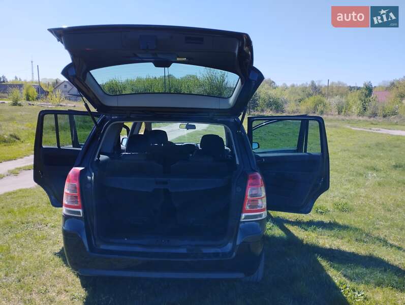 Минивэн Opel Zafira 2012 в Кременце фото 28 Минивэн Opel Zafira 2012 в Кременце