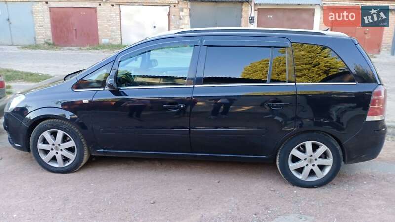 Минивэн Opel Zafira 2006 в Броварах