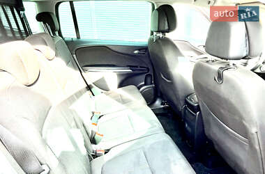 Мінівен Opel Zafira 2016 в 