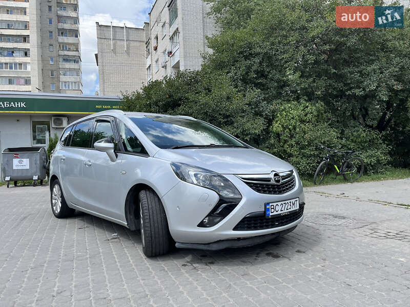 Мінівен Opel Zafira 2016 в 