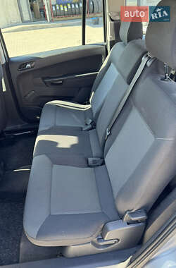 Мінівен Opel Zafira 2009 в 