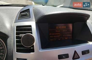 Минивэн Opel Zafira 2009 в 
