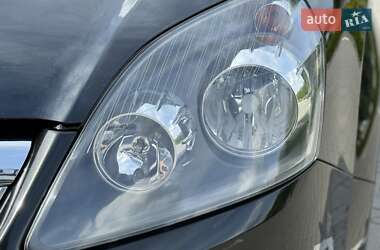 Мінівен Opel Zafira 2013 в 