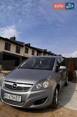 Минивэн Opel Zafira 2010 в Тернополе
