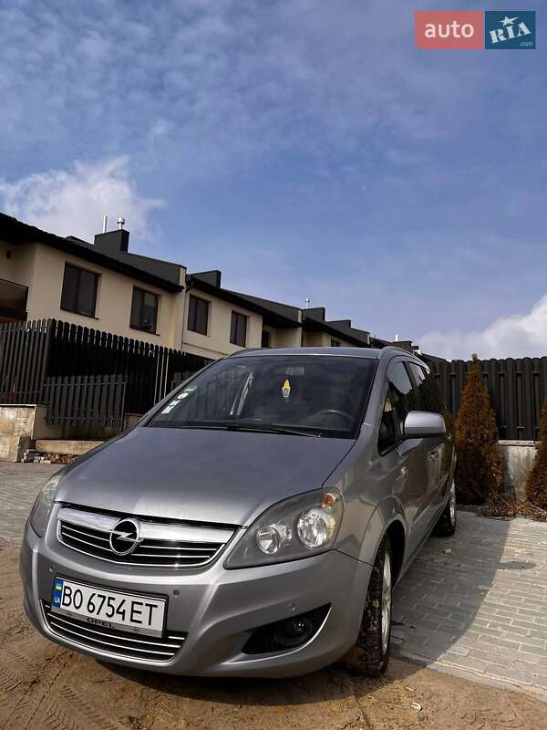 Opel Zafira 2010