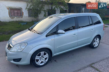 Мінівен Opel Zafira 2009 в Нововолинську