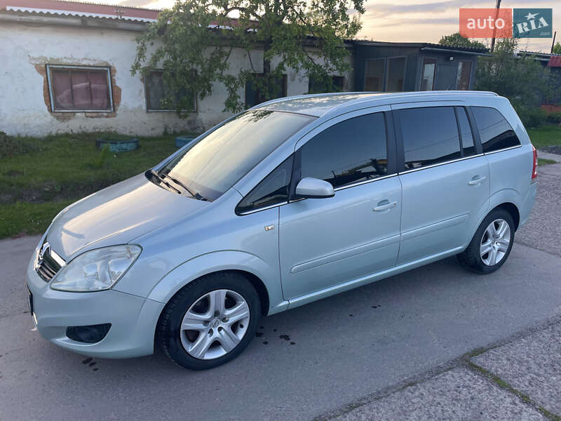 Opel Zafira 2009