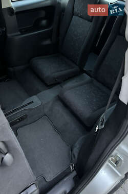 Минивэн Opel Zafira 2003 в 