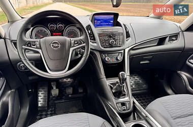 Мінівен Opel Zafira 2013 в 