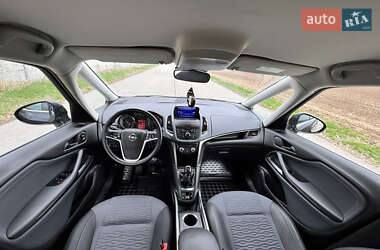 Мінівен Opel Zafira 2013 в 