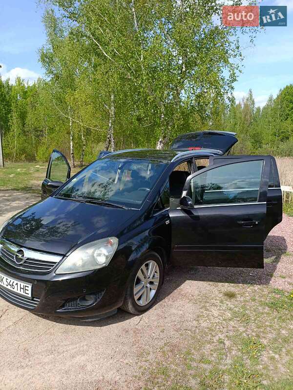 Мінівен Opel Zafira 2009 в Овручі