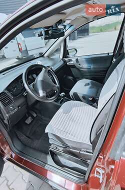 Мінівен Opel Zafira 2003 в 
