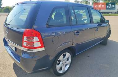 Минивэн Opel Zafira 2008 в 