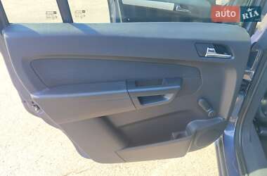 Минивэн Opel Zafira 2008 в 