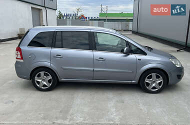 Мінівен Opel Zafira 2009 в 