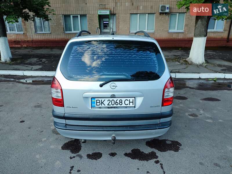 Мінівен Opel Zafira 2003 в Рівному