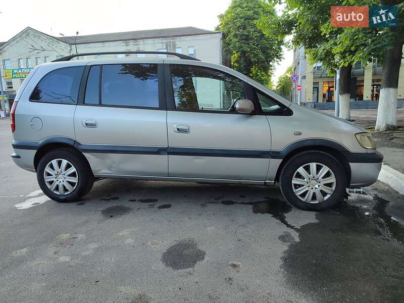 Мінівен Opel Zafira 2003 в Рівному