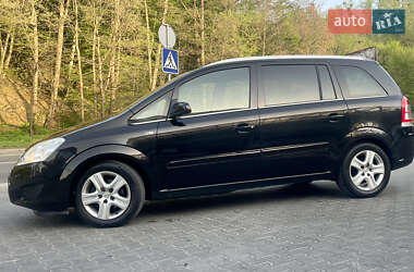 Минивэн Opel Zafira 2009 в 