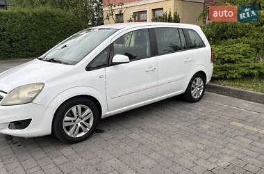 Минивэн Opel Zafira 2008 в 