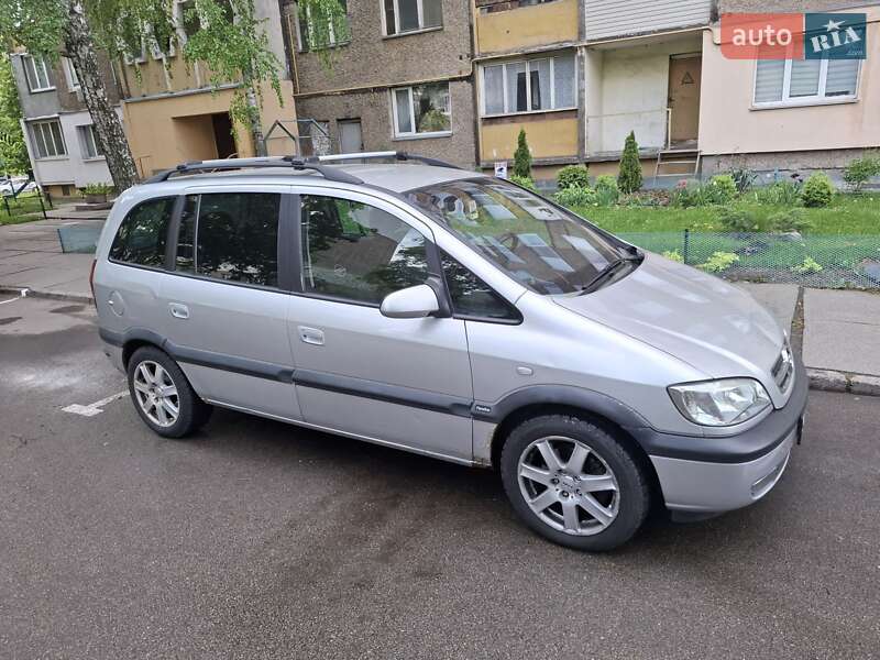 Opel Zafira 2004