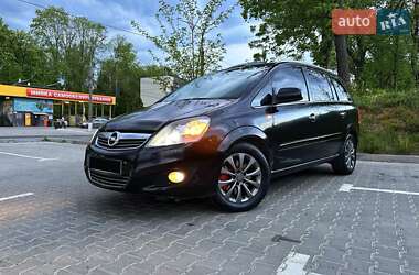 Мінівен Opel Zafira 2010 в Тернополі
