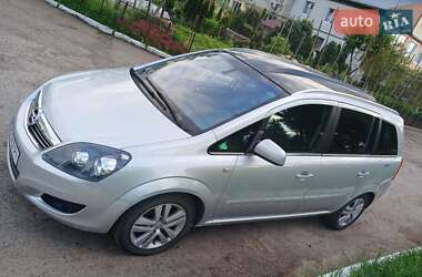 Минивэн Opel Zafira 2011 в 