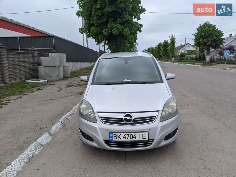 Opel Zafira 2008