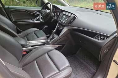 Минивэн Opel Zafira 2017 в 