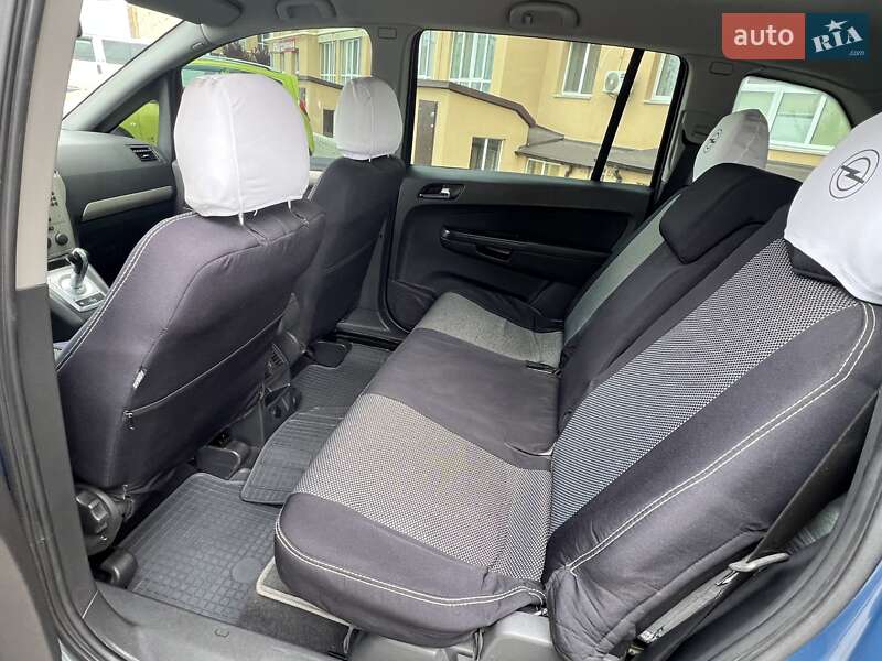 Минивэн Opel Zafira 2008 в Софиевской Борщаговке
