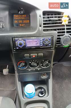 Мінівен Opel Zafira 2004 в 
