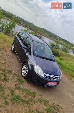 Минивэн Opel Zafira 2009 в Запорожье