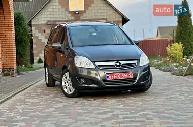 Минивэн Opel Zafira 2009 в 