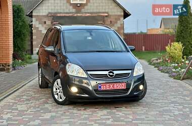 Минивэн Opel Zafira 2009 в 