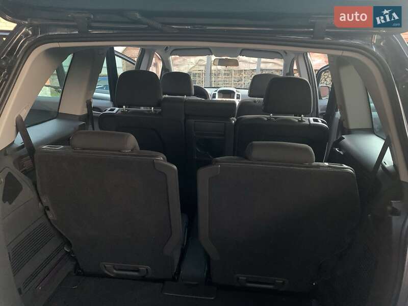 Минивэн Opel Zafira 2011 в Виннице